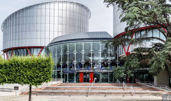 Здание Европейского суда по правам человека (ЕСПЧ) в Страсбурге