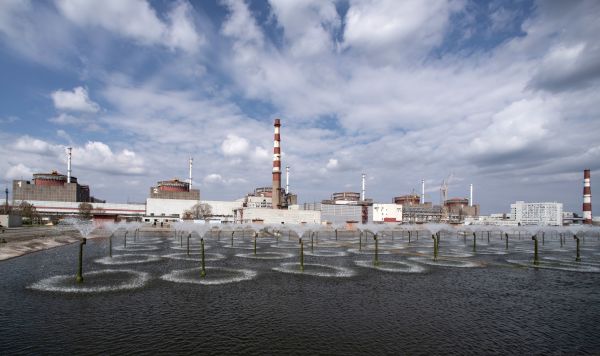 Охладительные бассейновые установки на Запорожской АЭС в Энергодаре Охладительные бассейновые установки на Запорожской АЭС в Энергодаре