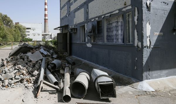 Здание насосной станции, поврежденное в результате обстрела Запорожской АЭС Здание насосной станции, поврежденное в результате обстрела Запорожской АЭС