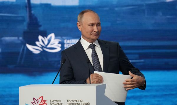 Президент РФ Владимир Путин на пленарном заседании VII Восточного экономического форума во Владивостоке, 7 сентября 2022 Президент РФ Владимир Путин на пленарном заседании VII Восточного экономического форума во Владивостоке, 7 сентября 2022