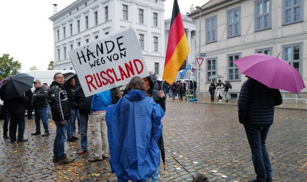 Акция в Германии против политики в отношении России
