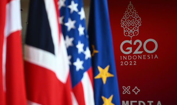 Флаги стран учасниц во время саммита G-20 на Бали, 14 ноября 2022