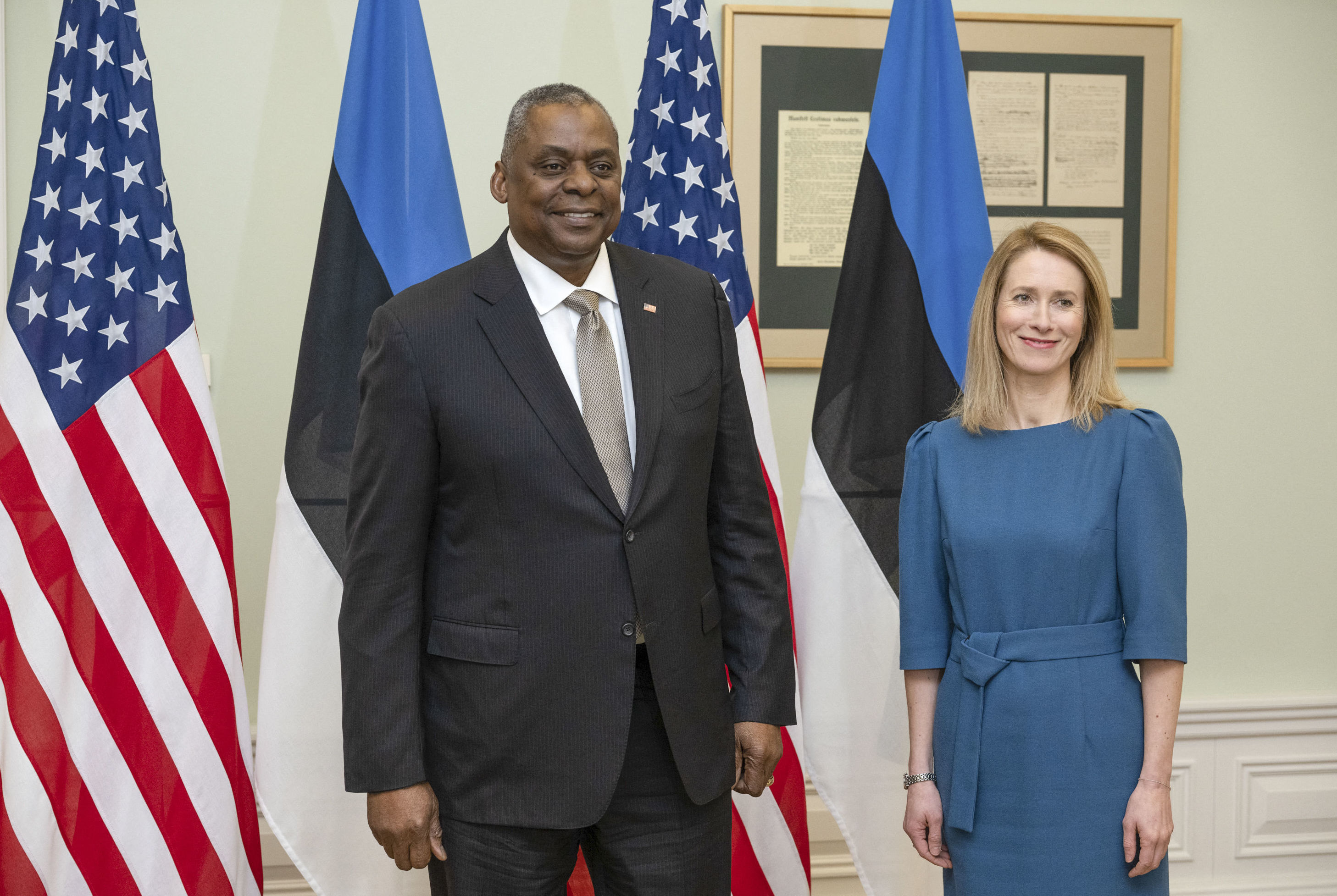 Министр обороны США Ллойд Остин и премьер-министр Эстонии Кая Каллас во время встречи в Таллинне, Эстония, 16 февраля 2023 Министр обороны США Ллойд Остин и премьер-министр Эстонии Кая Каллас во время встречи в Таллинне, Эстония, 16 февраля 2023