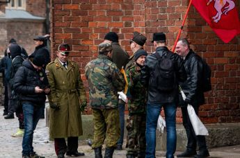 Участники шествия в Риге, посвященного памяти Латышского добровольческого легиона СС, Латвия, 16 марта 2023