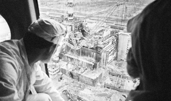 Ликвидация последствий аварии на Чернобыльской АЭС. Разлом стены четвертого энергоблока, 1986 год