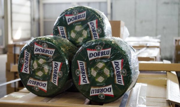 Задерженый ФТС России контрабандный сыр дорблю из Литвы Задерженый ФТС России контрабандный сыр дорблю из Литвы