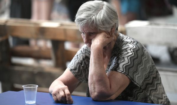 Пожилая женщина