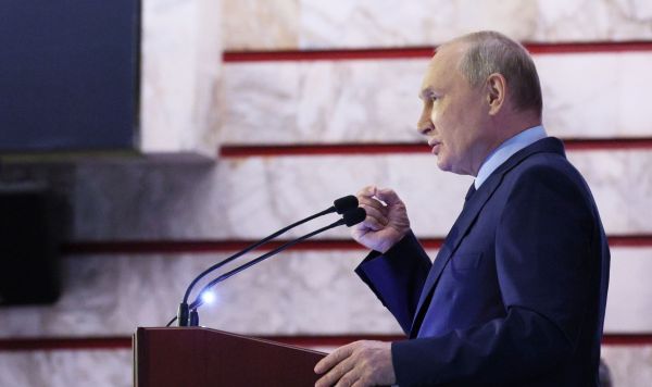 Президент России Владимир Путин встретился с членами Общественной палаты РФ нового состава Президент России Владимир Путин встретился с членами Общественной палаты РФ нового состава