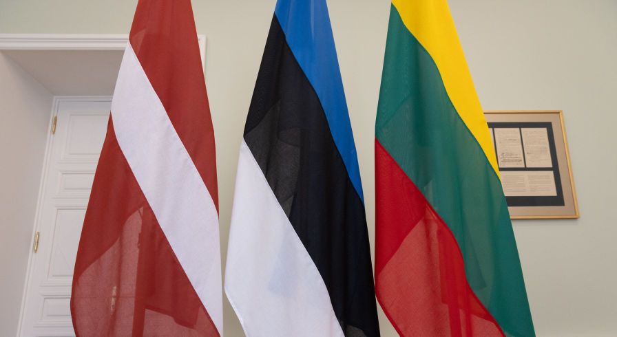 Флаги Латвии, Эстонии и Литвы