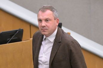 Заместитель председателя комитета Государственной Думы Федерального Собрания Российской Федерации по информационной политике, информационным технологиям и связи; телеведущий, телеканал "Россия-1" Евгений Попов