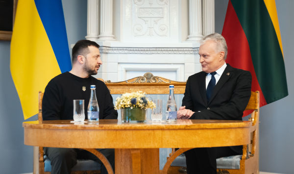 Президент Литвы Гитанас Науседа на встрече с президентом Украины Владимиром Зеленским в Вильнюсе, 10 января 2024
