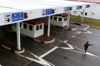 Работа погранперехода "Мамоново-Гжехотки" в Калининградской области