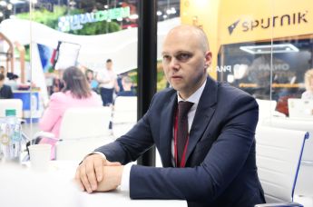 Алексей Беспрозванных, временно исполняющий обязанности губернатора Калининградской областиПМЭФ-2024. Стенд РИА Новости