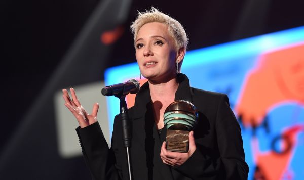 Торжественная церемония закрытия 32-го фестиваля российского кино "Кинотавр"