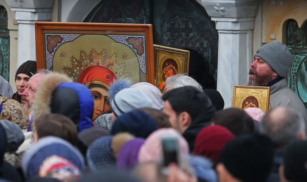 Церковная служба против акции радикалов в Киеве