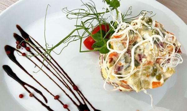 Салат "Оливье".