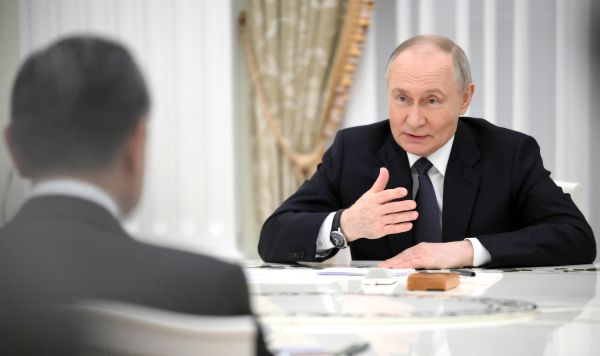 Встреча президента Владимира Путина с главой МИД КНР Ваном И