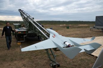 Малогабаритная крылатая ракета "Аскалон" на выставке вооружений на полигоне "Борисовский" в Минской области в рамках совместных стратегических учений вооруженных сил России и Белоруссии "Запад-2025"