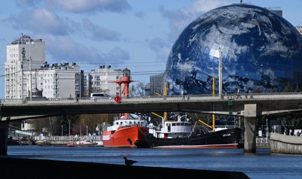 Панорамный вид на Музей мирового океана в Калининграде