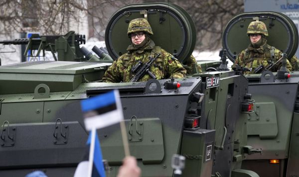 Парад в честь Дня независимости Эстонии, Нарва