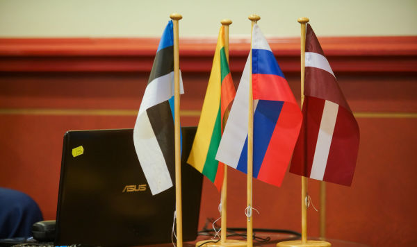 Флажки стран Латвии, Литвы, Эстонии и России