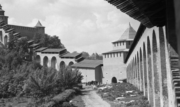 Ивановская башня Нижегородского кремля. Ивановская башня Нижегородского кремля.