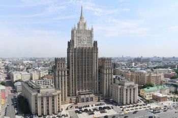 Здание Министерства иностранных дел России на Смоленской-Сенной площади в Москве