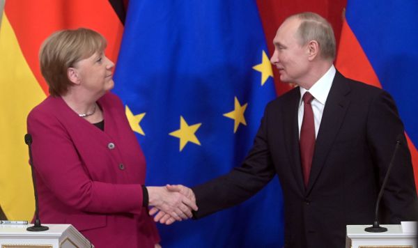 Встреча президента РФ В. Путина с канцлером Германии А. Меркель Встреча президента РФ В. Путина с канцлером Германии А. Меркель