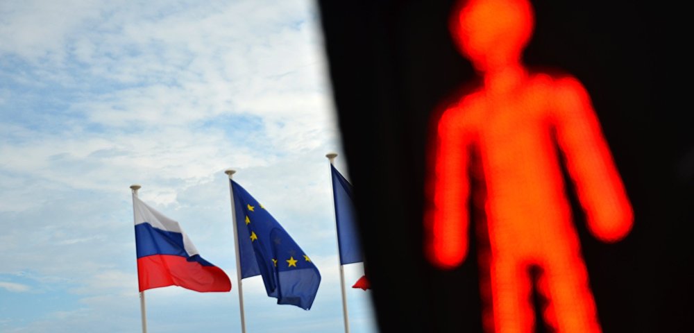 Флаги России, ЕС и Франции Флаги России, ЕС и Франции