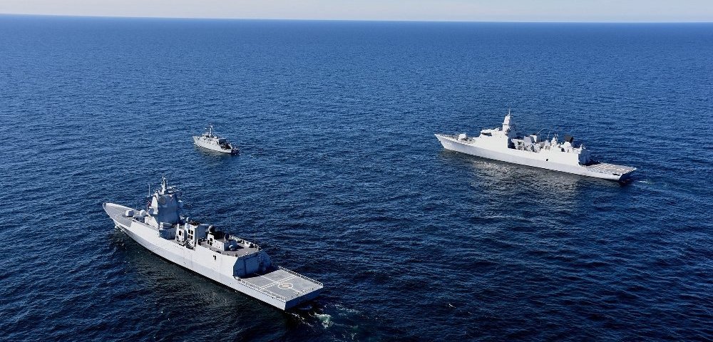 Военно-морские учения “PASSEX”.