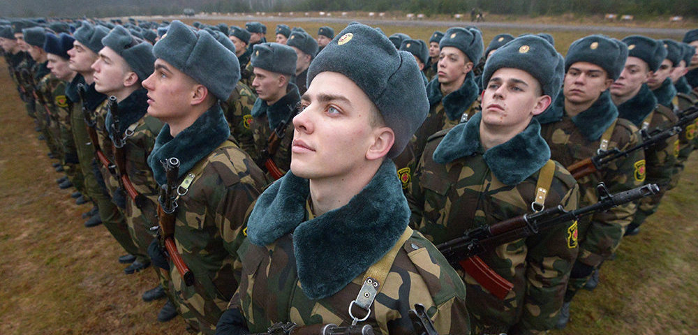 Церемония принятия военной присяги в Белоруссии.