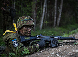 Эстонский солдат во время учений НАТО