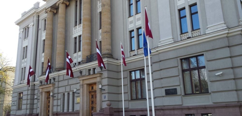 МИД Латвии в праздничный день.