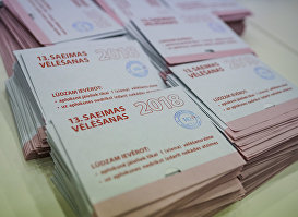 Подсчет голосов после окончания голосования на парламентских выборах в 13-й Сейм Латвии