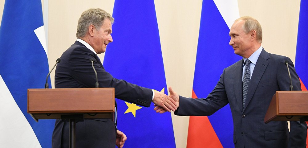 Президент РФ Владимир Путин и президент Финляндской Республики Саули Ниинистё (слева), 22 августа 2018 года