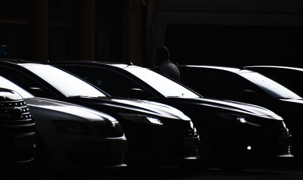 Парковка автомобилей Парковка автомобилей
